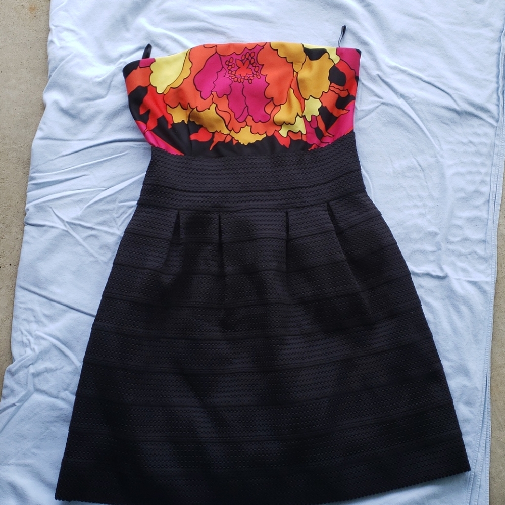 NEW YORK & CO STRETCH STRAPLESS DRESS BLACK L